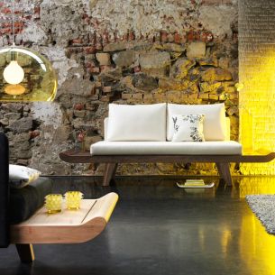 17-Sofa-Bruchsteinwand-Milieu-Location.jpg